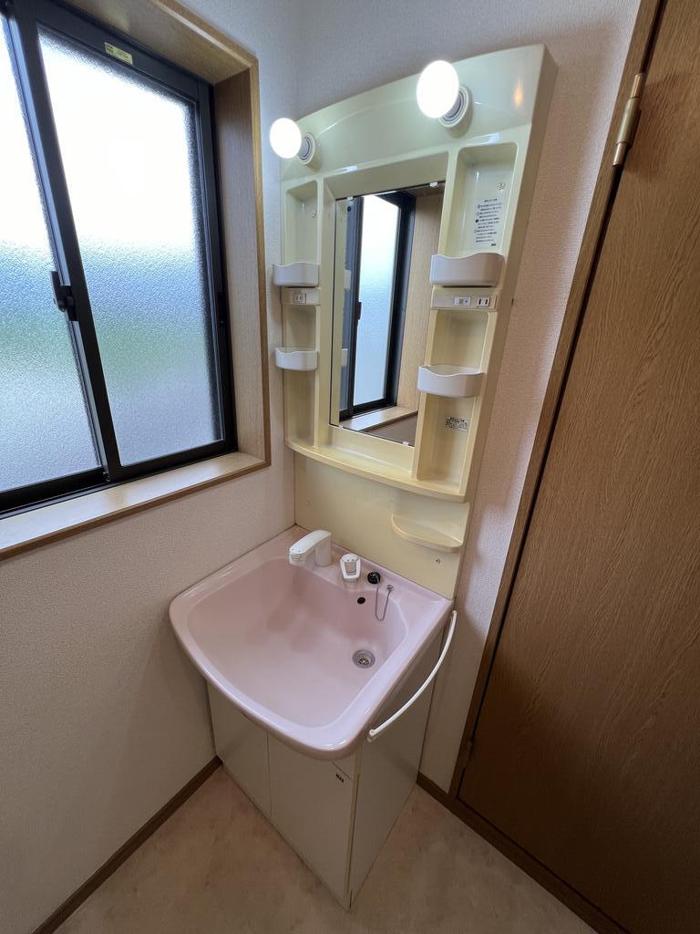 洗面設備　独立洗面台