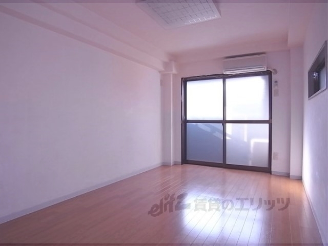 居室・リビング　家具などを工夫すれば広く使えますよ