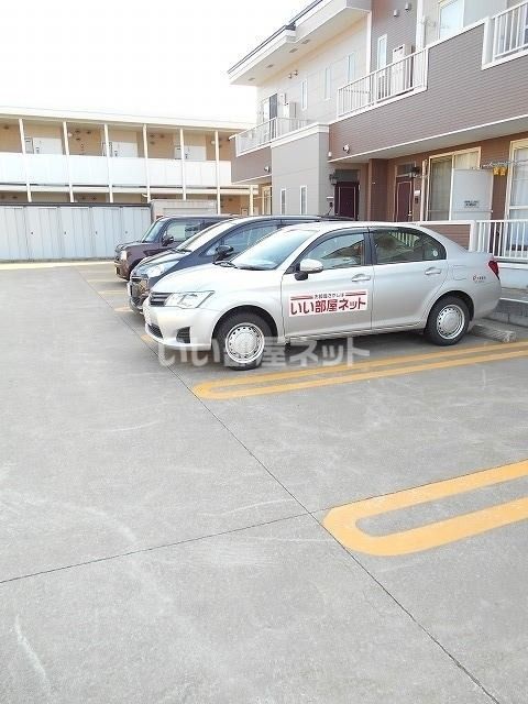 【五所川原市字一ツ谷のアパートの駐車場】