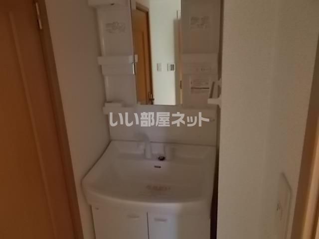 【水戸市吉沼町のアパートの洗面設備】