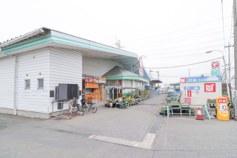 【伊勢崎市境女塚のアパートのホームセンター】