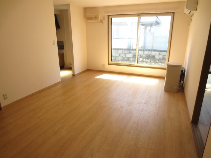 居室・リビング　LDK（15帖）の様子