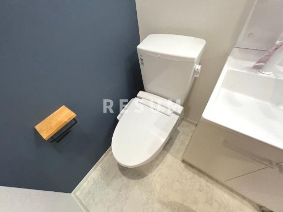 ＪＲ外房線 本千葉駅 徒歩14分 3階建 築4年のトイレ写真