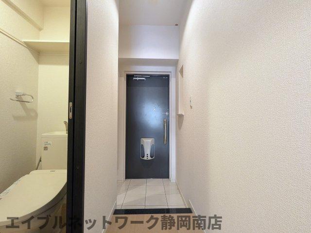 玄関　シンプルで使いやすい玄関です