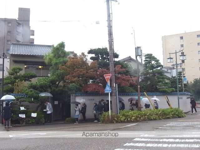 飲食店　あつた蓬莱軒　本店（飲食店）まで644m