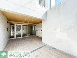 【大田区東馬込のマンションのエントランス】