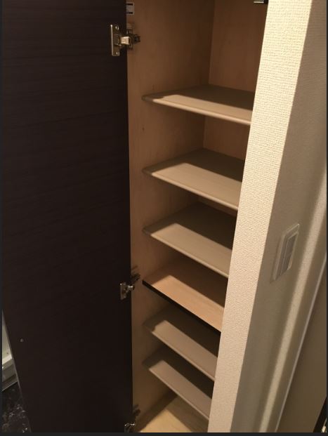 玄関　シューズボックス付き