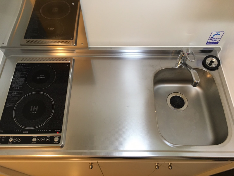 キッチン　広い調理スペースもあり、料理好きの方にオススメです。