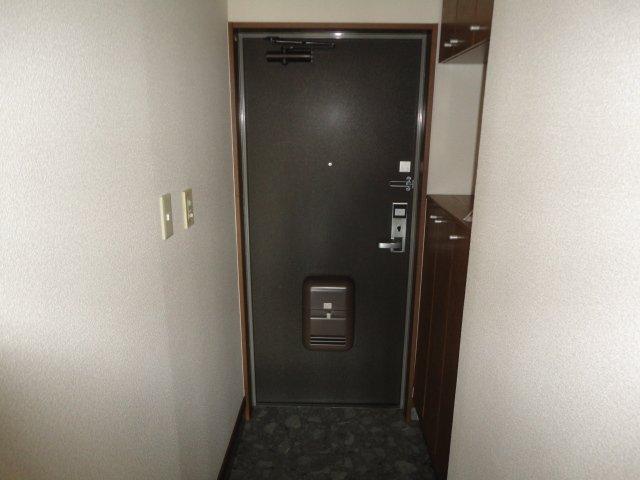 玄関　玄関（イメージ）