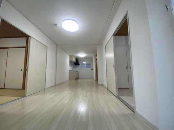 居室・リビング　※別部屋の写真です