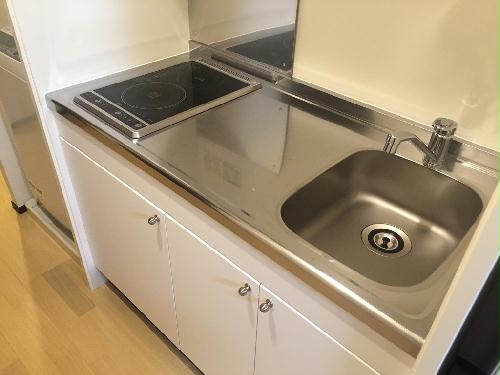 キッチン　広々としたキッチンなので、料理もしやすい♪