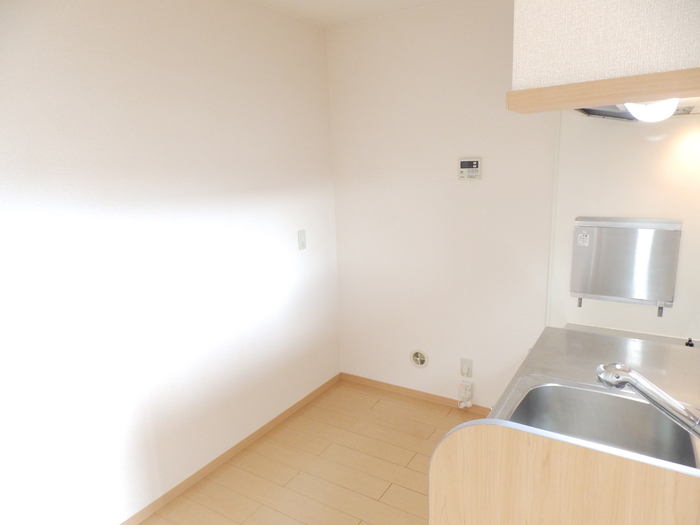 キッチン　コンパクトなキッチンで掃除もラクラク