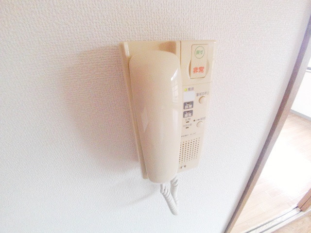 その他設備　受話器型インターホン