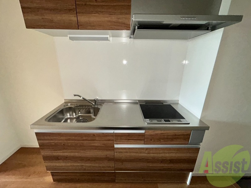 キッチン　ＩＨコンロ２口が付いているので料理もしやすいです。