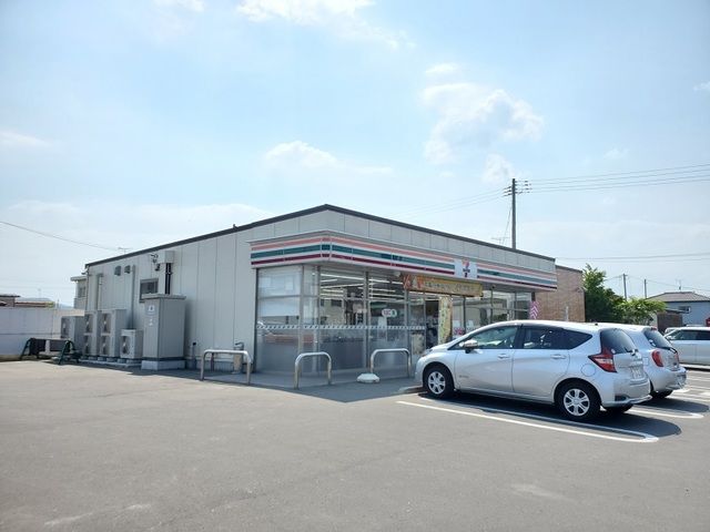 コンビニ　セブンイレブン角田中島下店（コンビニ）まで450m