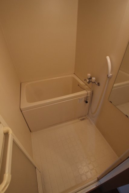 バス・シャワールーム　同物件別号室