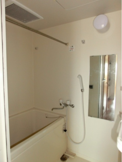 バス・シャワールーム　お風呂です