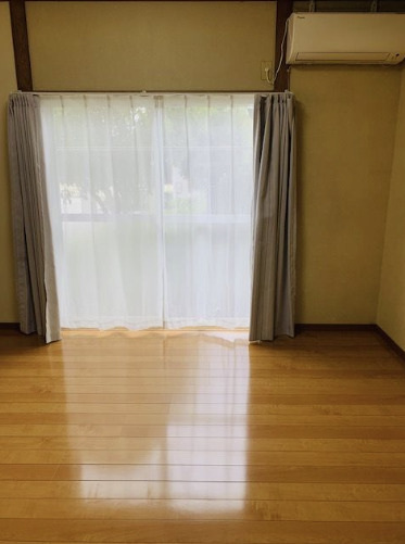 居室・リビング　ゆったり過ごせる居間です