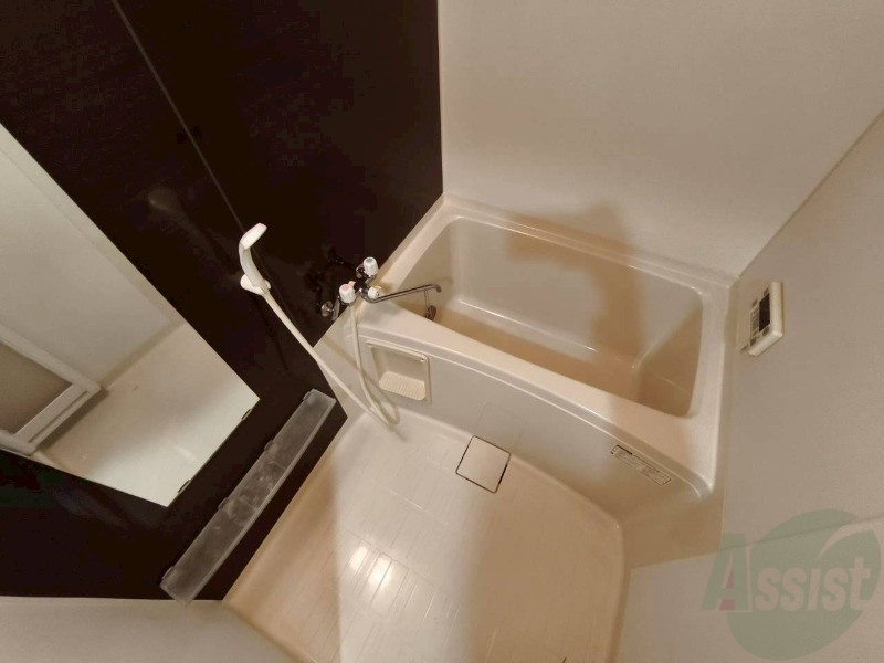 バス・シャワールーム　お風呂です。ゆっくりお風呂につかるのも体に良いですね～