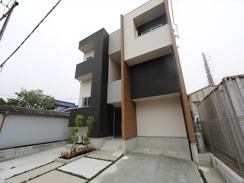 建物外観　外観　オートロック付　光インターネット使い放題無料