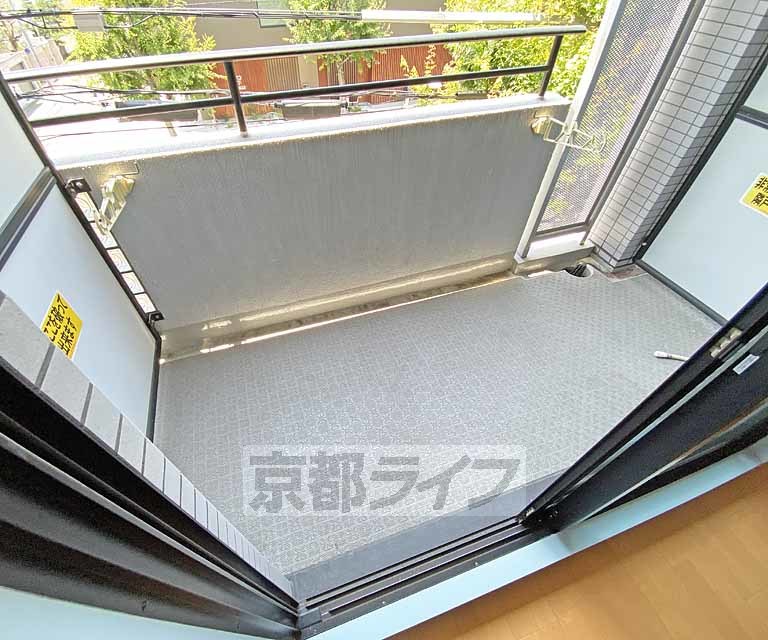 バルコニー　風当りの良いバルコニーです。