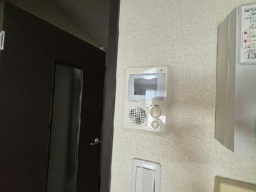セキュリティ　モニター付きインターホン