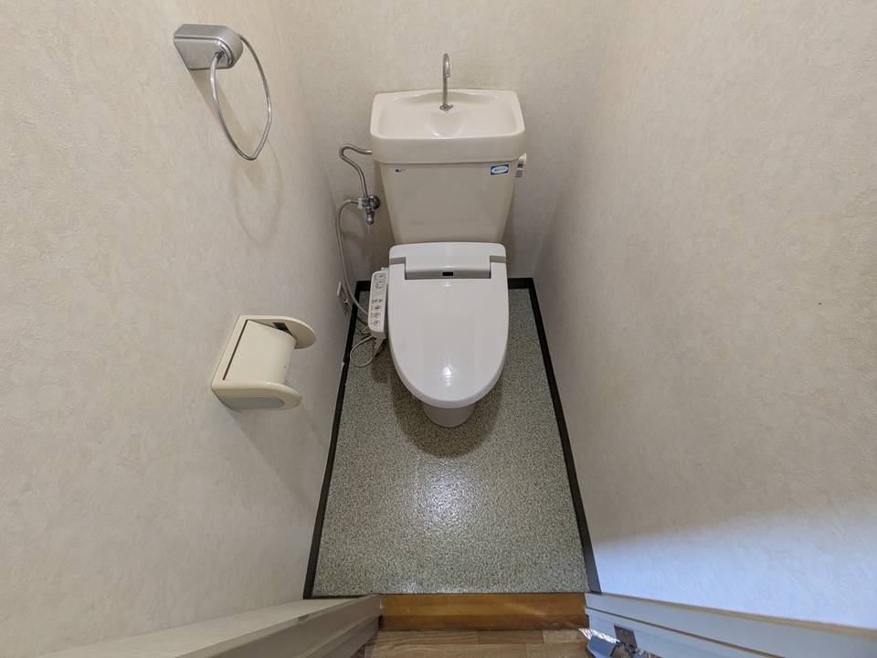 エントランス　エレベーター