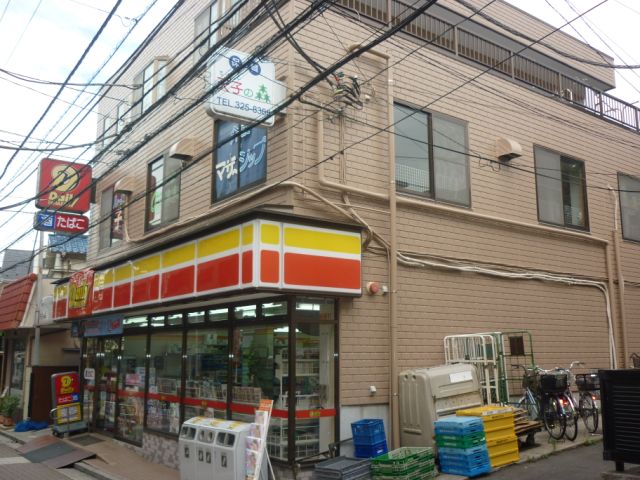 コンビニ　デイリーヤマザキ（コンビニ）まで110m