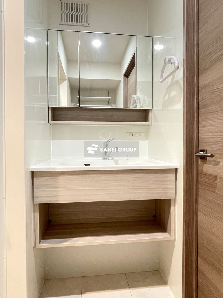 洗面設備　同仕様