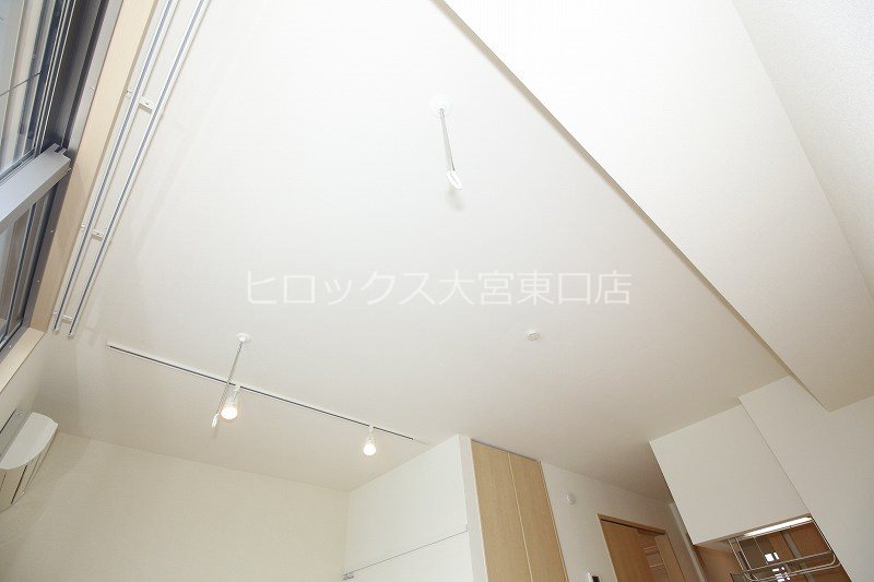 その他設備　室内物干し設備
