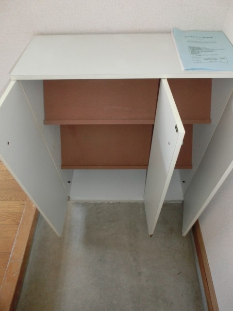 玄関　シューズボックス