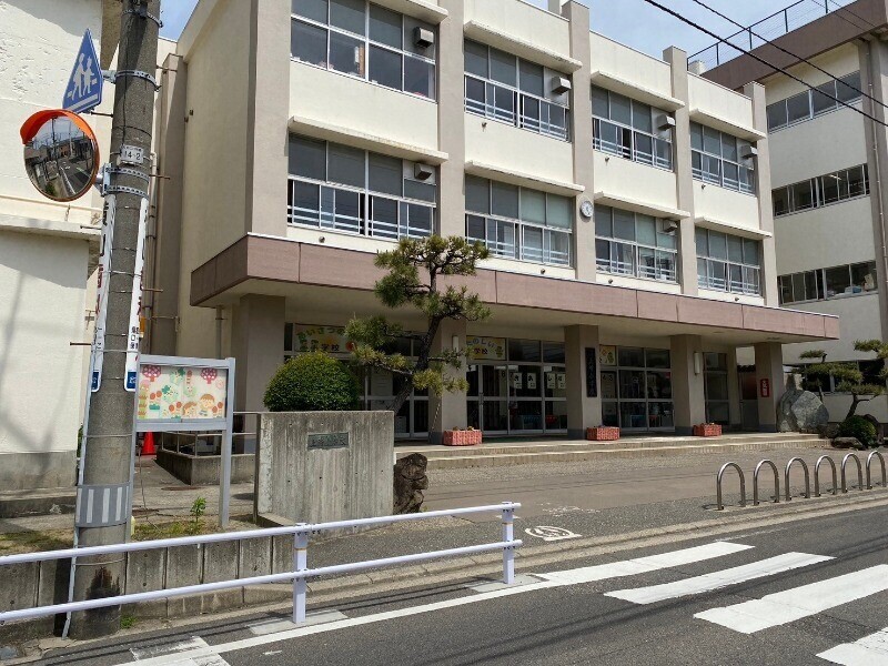 小学校　新潟市立上所小学校（小学校）まで414m