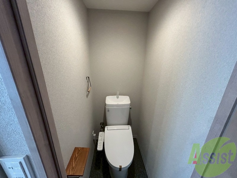 トイレ　白くてきれいなシンプルで使いやすいトイレです。