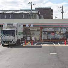 コンビニ　セブンイレブン大東野崎3丁目店（コンビニ）まで140m