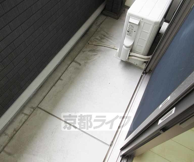 バルコニー　大きなバルコニーです