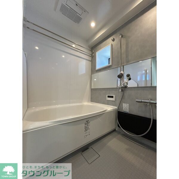 バス・シャワールーム　バス