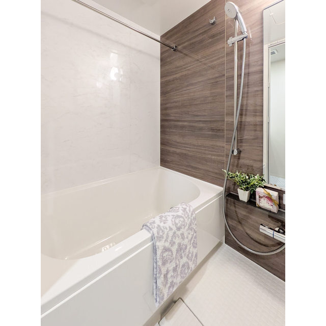 バス・シャワールーム　【家具・家電の備え付けはありません】