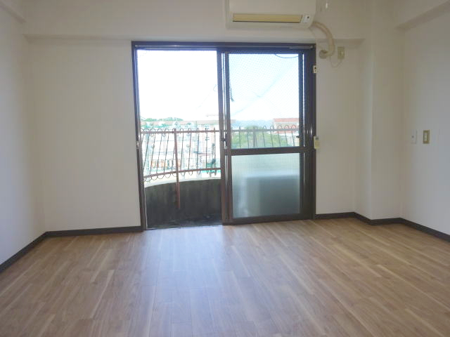 居室・リビング　同仕様