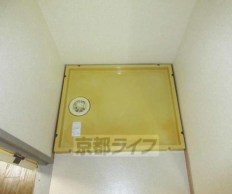 その他設備　室内に洗濯機置けます・