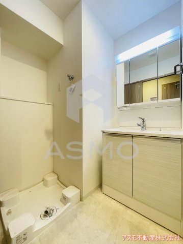 洗面設備　同マンション別部屋　参考写真