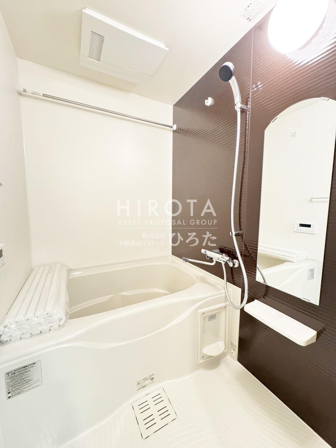 バス・シャワールーム　※同タイプの別のお部屋の写真です。