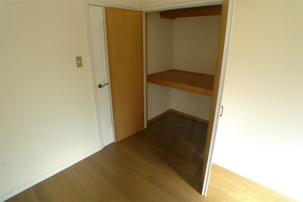 収納　写真は別室