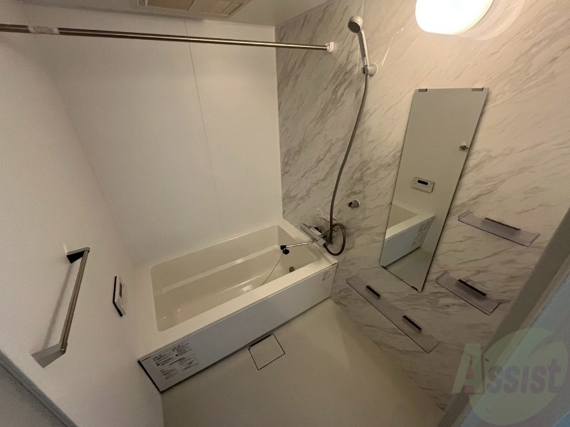 バス・シャワールーム　お風呂になります。一日の疲れを癒してくださいね。