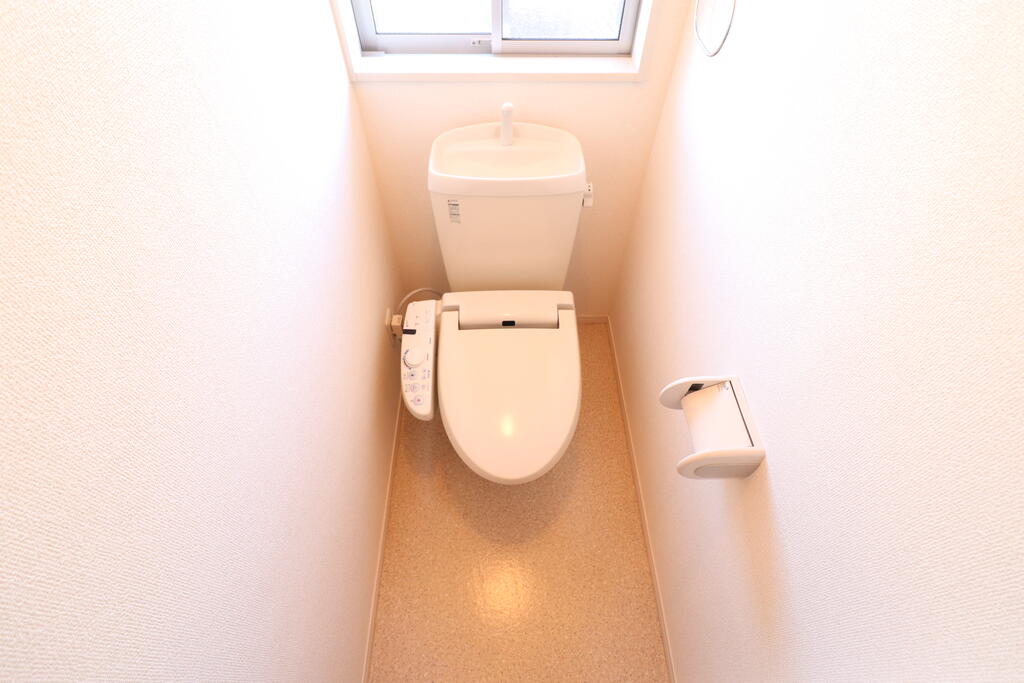 トイレ　清潔なトイレ