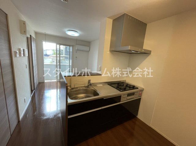 キッチン　別部屋写真です。