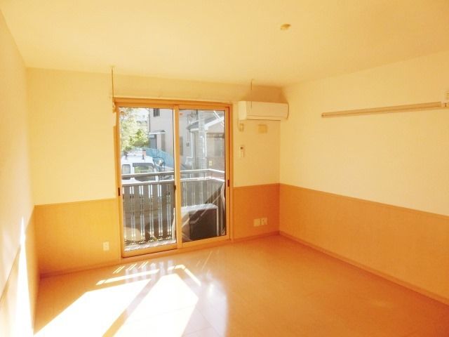 その他部屋・スペース　広々１０帖の洋室