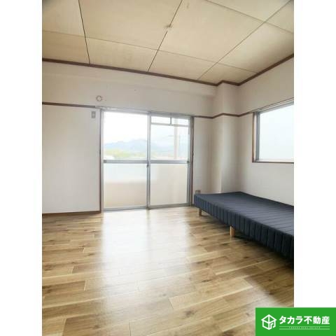 居室・リビング　写真は３０１号