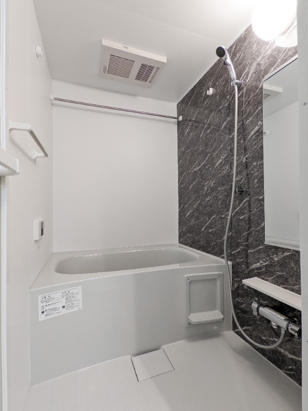 バス・シャワールーム　図面と現状に相違がある場合には現状を優先