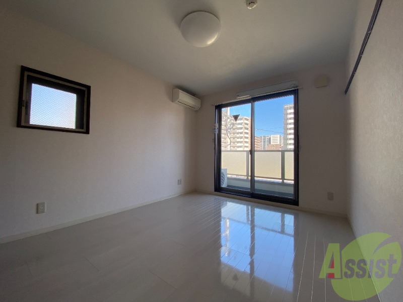 居室・リビング　陽当たり良好で、広々としたリビングです。