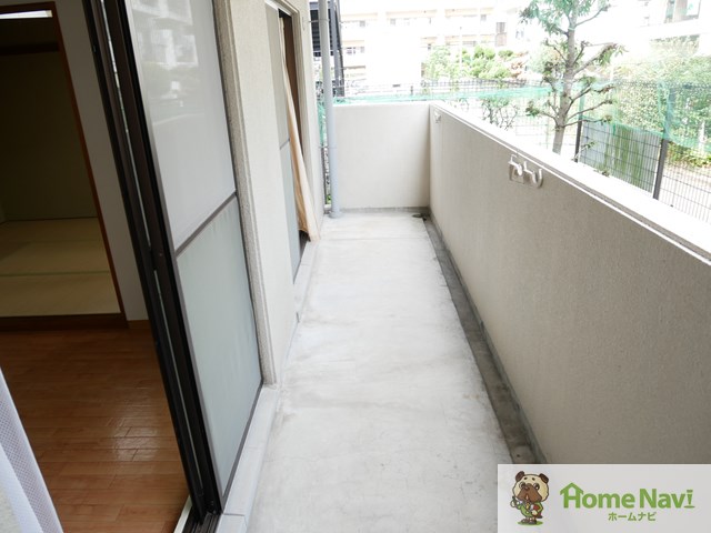 バルコニー　東向きです。